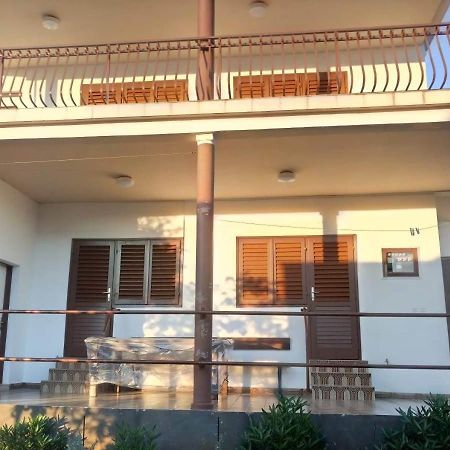 Ferienhaus Am Wasser - Kuca Rio - Iberische Finca In Dalmatien Біліце Екстер'єр фото